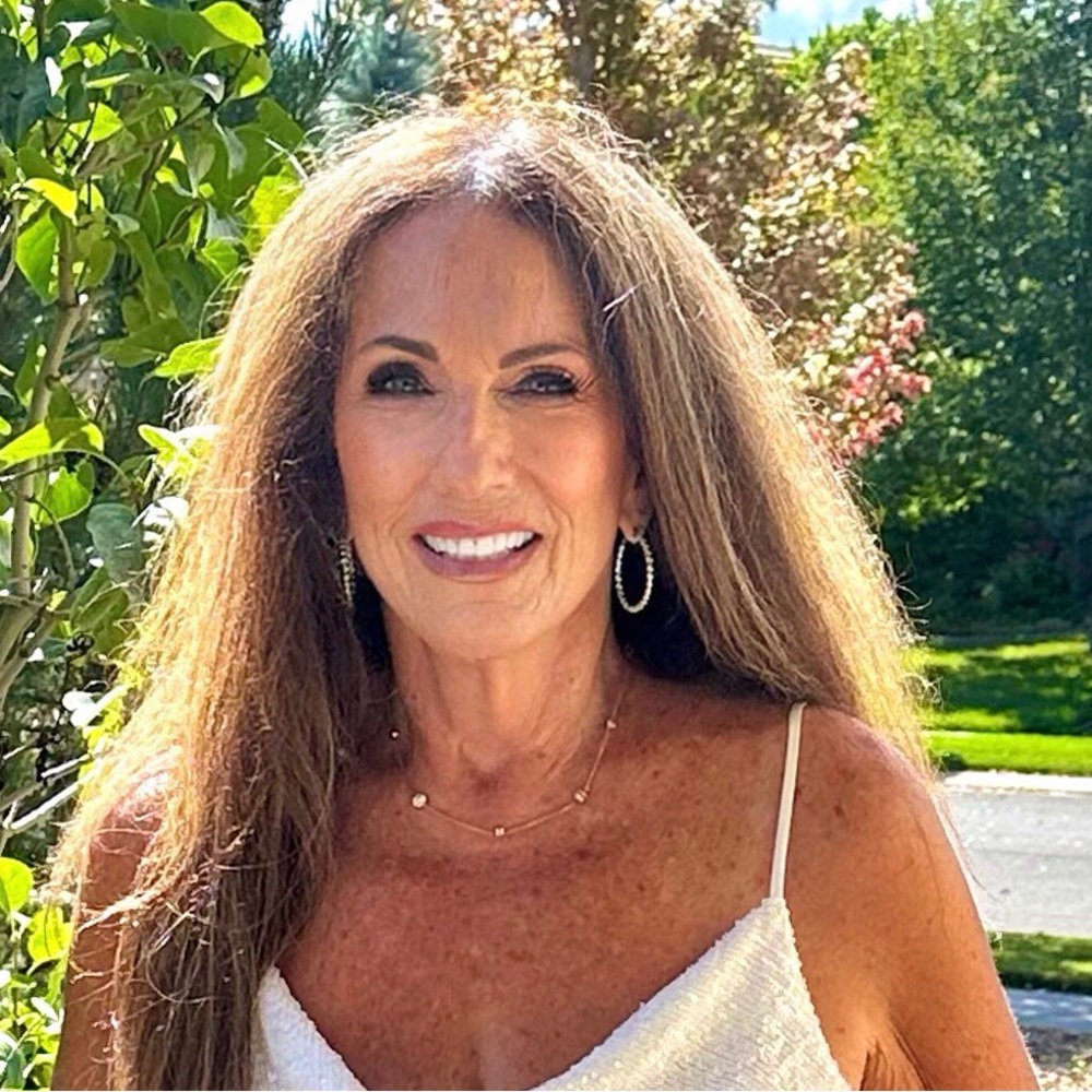 Meet your Posher, Liz